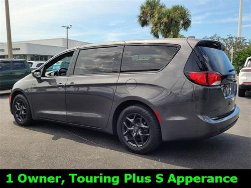 2018 Chrysler Pacifica Touring Plus