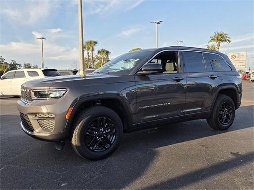 2025 Jeep Grand Cherokee Laredo X