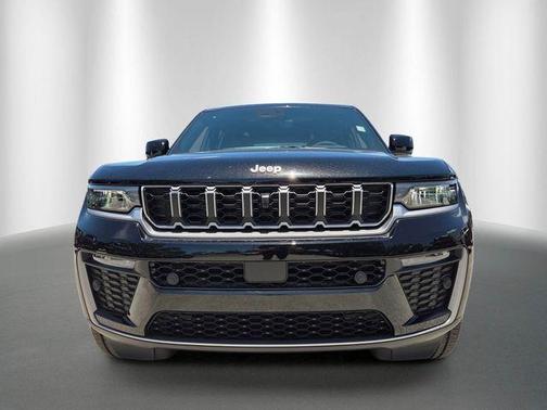 Diamond Black 2026 Jeep Grand Cherokee Limited