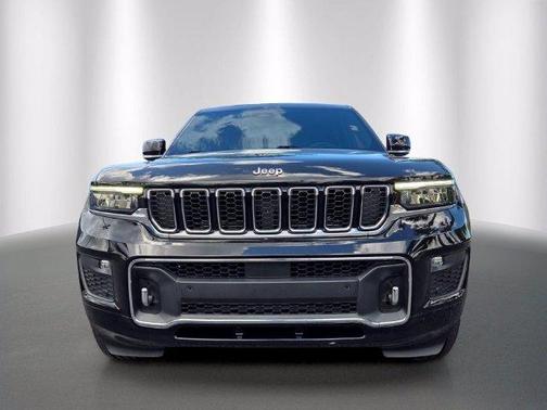 Diamond Black 2023 Jeep Grand Cherokee L Overland