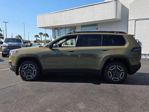 41 2026 Jeep Cherokee LAREDO/LIMITED