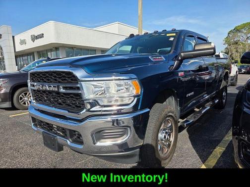 Patriot Blue Pearlcoat 2020 RAM 2500 Tradesman