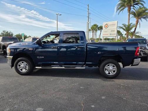 Patriot Blue Pearlcoat 2020 RAM 2500 Tradesman