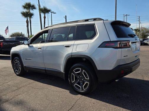 2026 Jeep Cherokee LAREDO/LIMITED