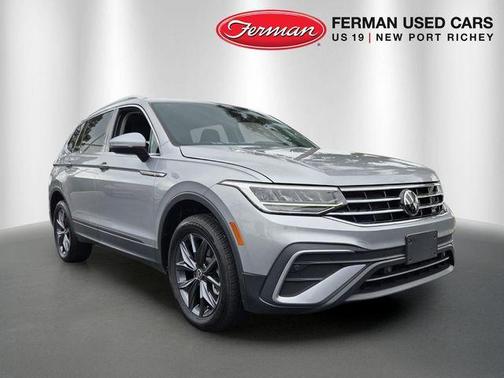 Pyrite Silver Metallic 2022 Volkswagen Tiguan 2.0T SE