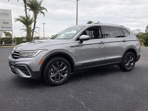Pyrite Silver Metallic 2022 Volkswagen Tiguan 2.0T SE