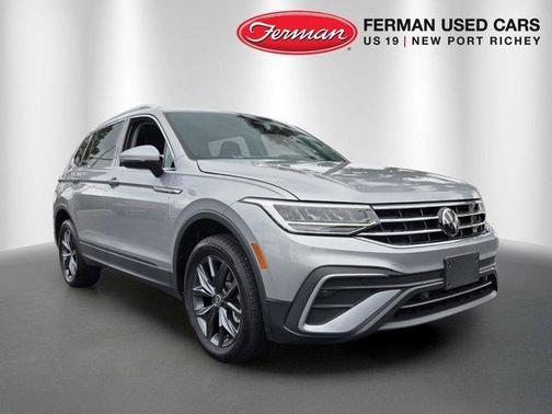 Pyrite Silver Metallic 2022 Volkswagen Tiguan 2.0T SE