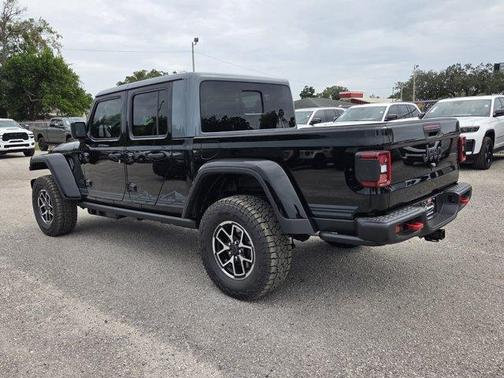 Black Clearcoat 2026 Jeep Gladiator Rubicon