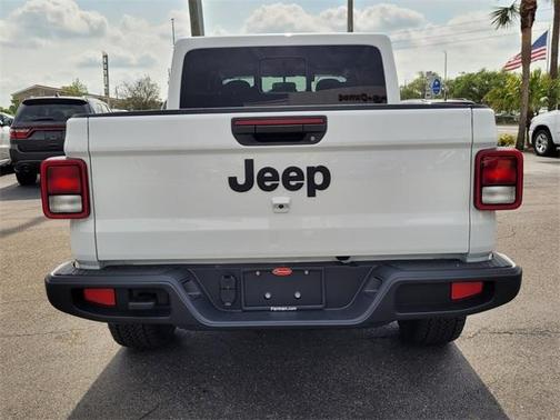 2025 Jeep Gladiator Sport