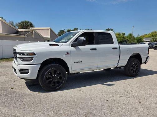 Bright White Clearcoat 2026 RAM 2500 Big Horn