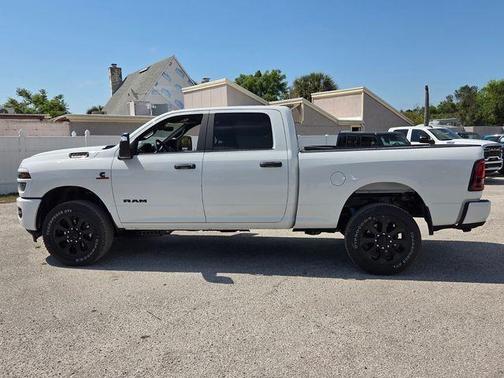 Bright White Clearcoat 2026 RAM 2500 Big Horn