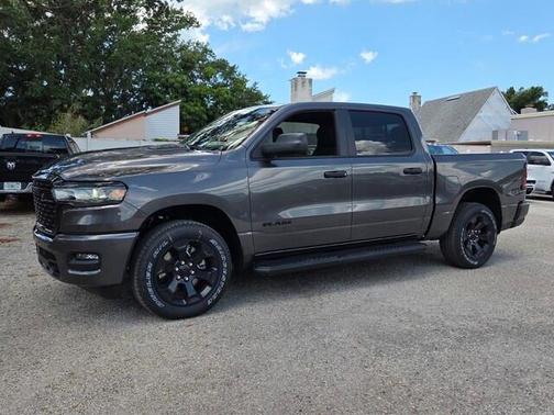 Granite Crystal Clearcoat Metallic 2026 RAM 1500 Express