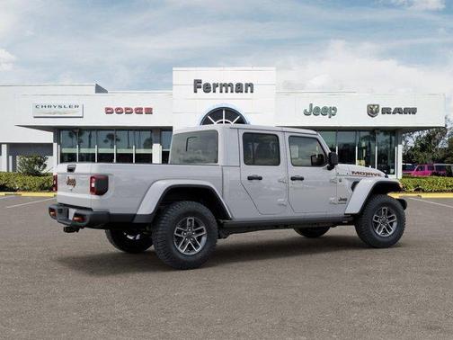 Bright White Clearcoat 2026 Jeep Gladiator Mojave