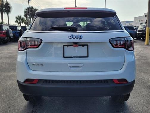 2025 Jeep Compass Sport