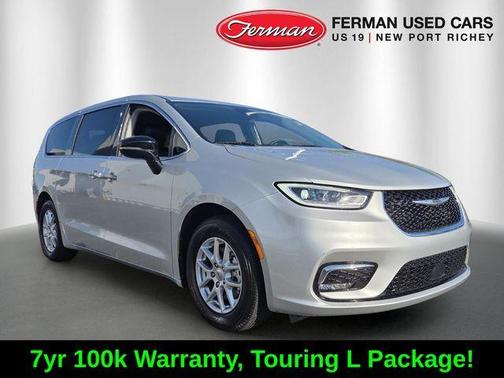 Silver Mist Clearcoat 2024 Chrysler Pacifica Touring-L