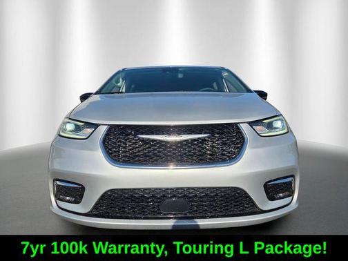 Silver Mist Clearcoat 2024 Chrysler Pacifica Touring-L