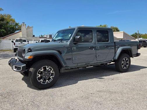 2026 Jeep Gladiator Sport