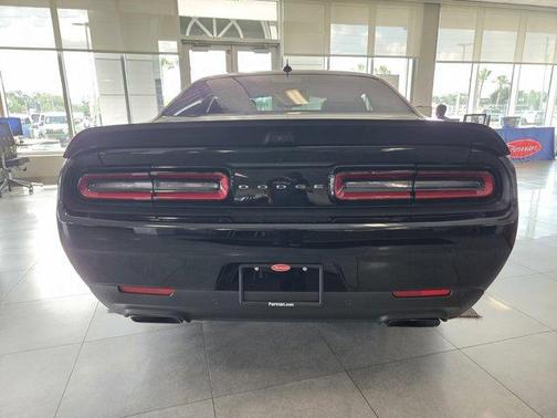 Pitch Black Clearcoat 2023 Dodge Challenger SRT Hellcat