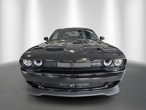 Pitch Black Clearcoat 2023 Dodge Challenger SRT Hellcat