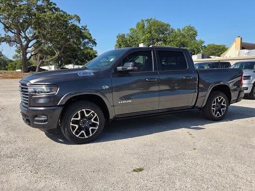 Granite Crystal Clearcoat Metallic 2026 RAM 1500 Laramie