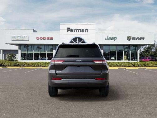Metallic 2026 Jeep Grand Cherokee Limited