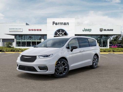 Bright White Clearcoat 2026 Chrysler Pacifica Select