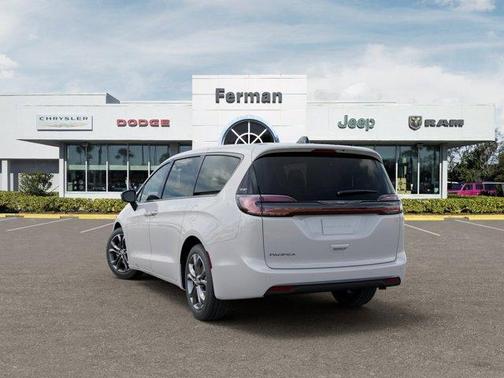 Bright White Clearcoat 2026 Chrysler Pacifica Select