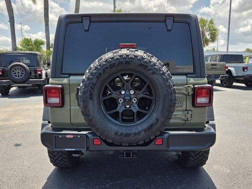 41 2025 Jeep Wrangler Sport