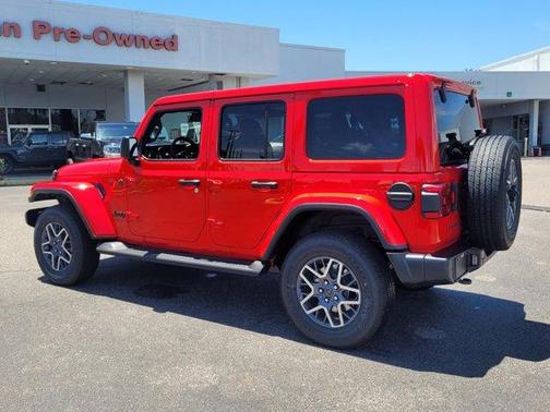 2025 Jeep Wrangler Sahara