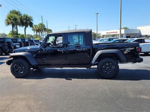 2025 Jeep Gladiator Sport