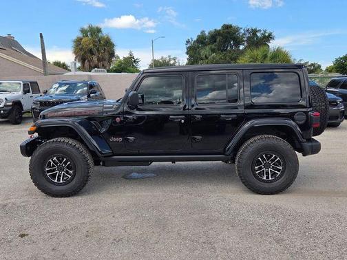 Black Clearcoat 2026 Jeep Wrangler Rubicon