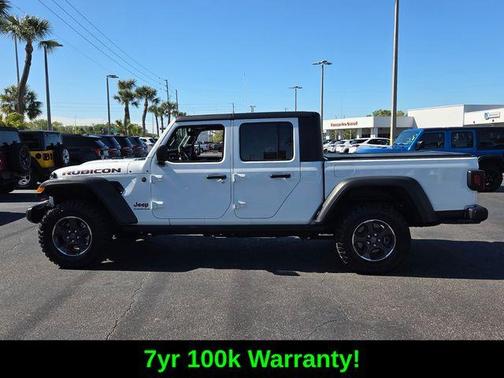 Bright White Clearcoat 2023 Jeep Gladiator Rubicon