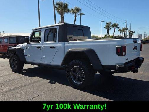 Bright White Clearcoat 2023 Jeep Gladiator Rubicon