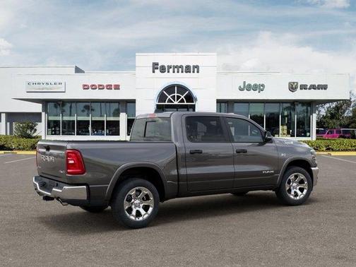 Granite Crystal Clearcoat Metallic 2026 RAM 1500 Big Horn/Lone Star