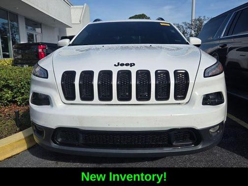 Bright White Clearcoat 2018 Jeep Cherokee Latitude