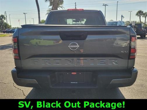 2023 Nissan Frontier SV