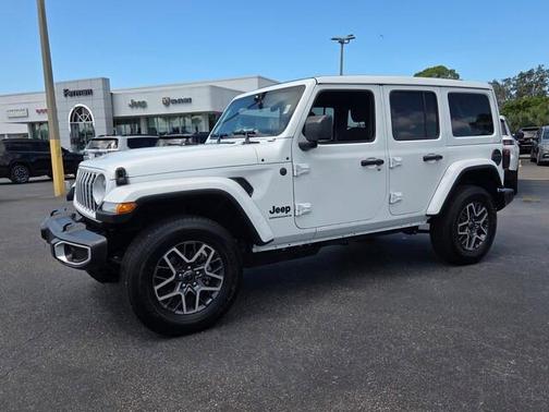 Bright White Clearcoat 2026 Jeep Wrangler Sahara