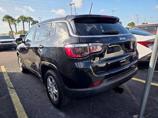 Diamond Black 2022 Jeep Compass Sport