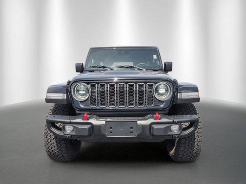 Black Clearcoat 2025 Jeep Wrangler Rubicon