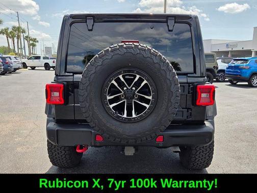 Black Clearcoat 2025 Jeep Wrangler Rubicon