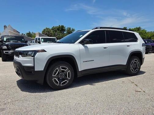 Bright White Clearcoat 2026 Jeep Cherokee LAREDO/LIMITED