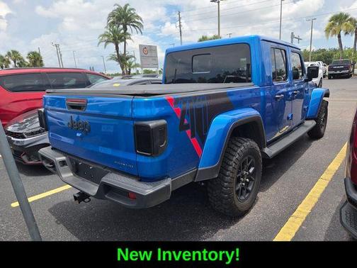 Hydro Blue Pearlcoat 2025 Jeep Gladiator Sport