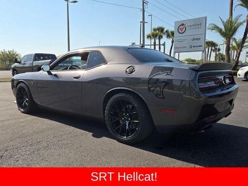 Granite Crystal Clearcoat Metallic 2016 Dodge Challenger SRT Hellcat