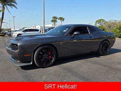 Granite Crystal Clearcoat Metallic 2016 Dodge Challenger SRT Hellcat