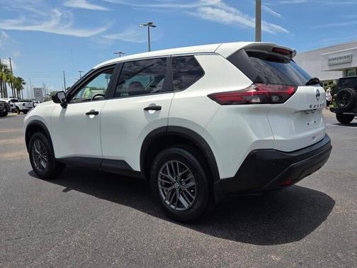 Glacier White 2021 Nissan Rogue S