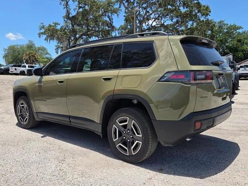 41 2026 Jeep Cherokee LAREDO/LIMITED