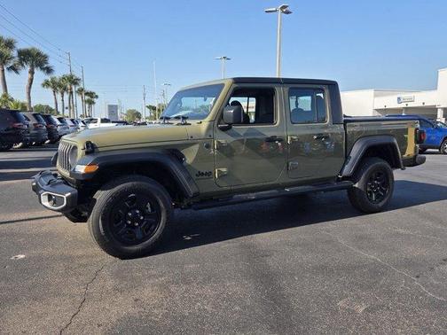 41 2025 Jeep Gladiator Sport