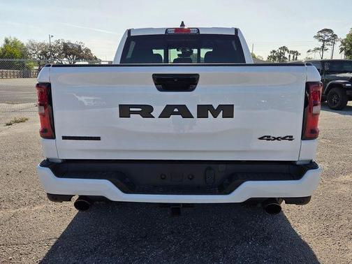 Bright White Clearcoat 2026 RAM 1500 Big Horn/Lone Star