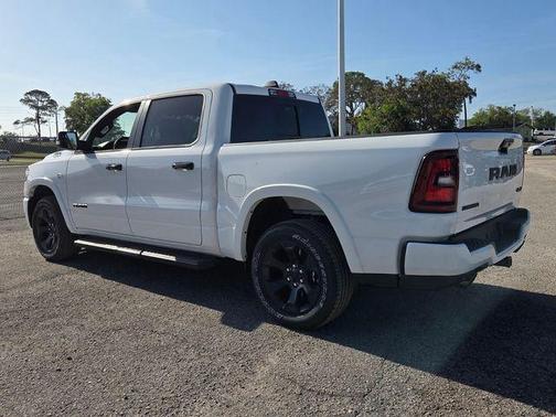 Bright White Clearcoat 2026 RAM 1500 Big Horn/Lone Star