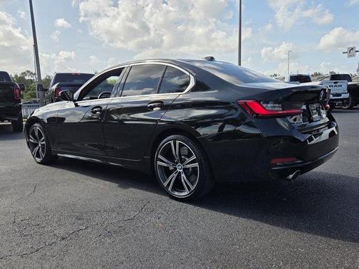 Black Sapphire Metallic 2024 BMW 330 i